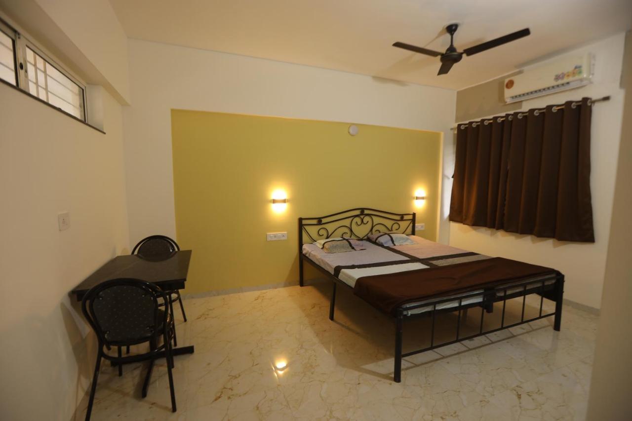 Shree Swami Samarth Resort Diveāgar Buitenkant foto